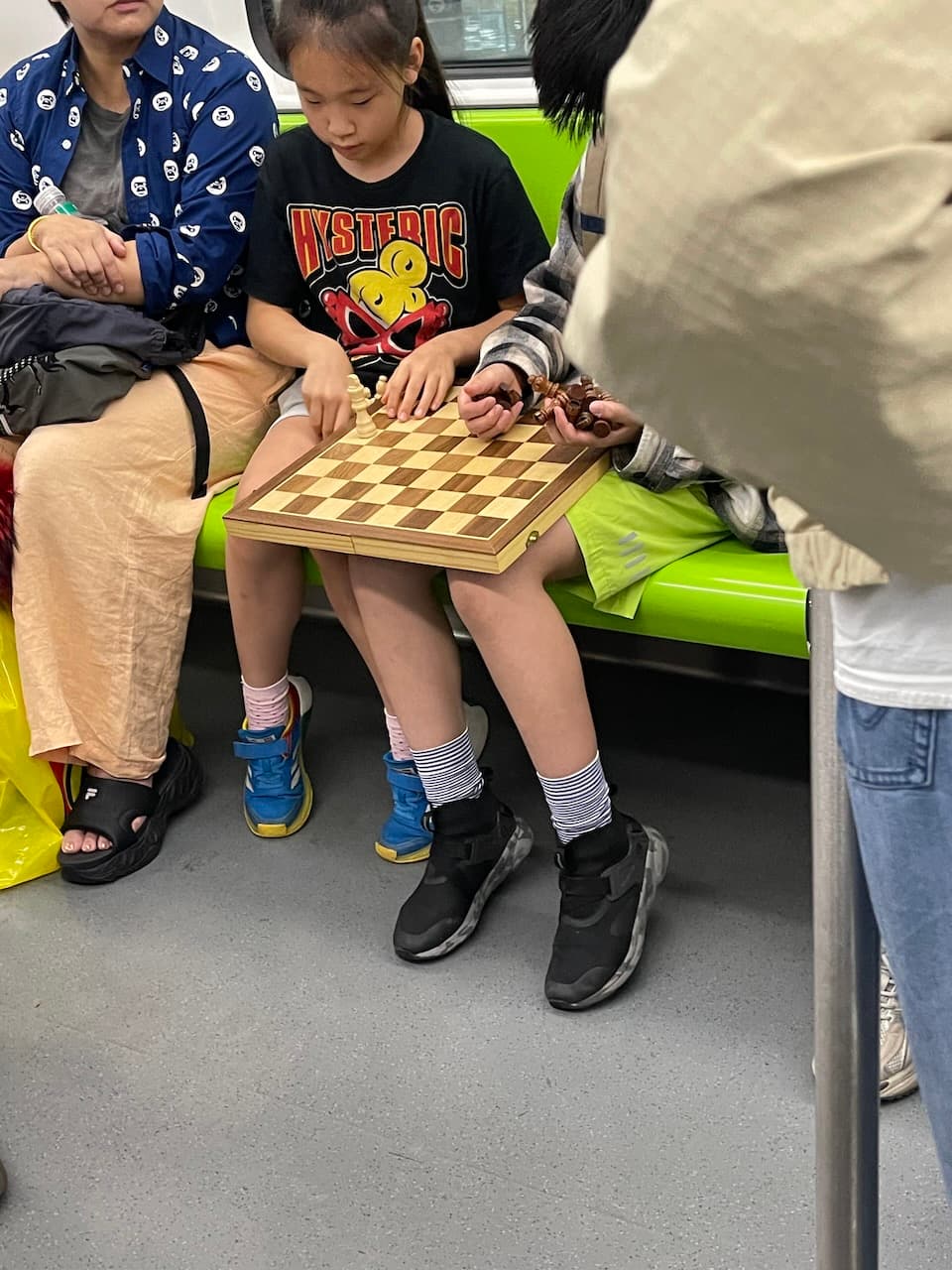 两小孩的国际象棋对局